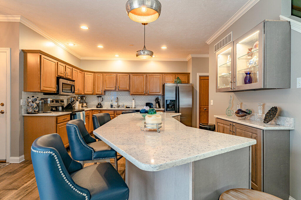 103 Lexington Point Drive