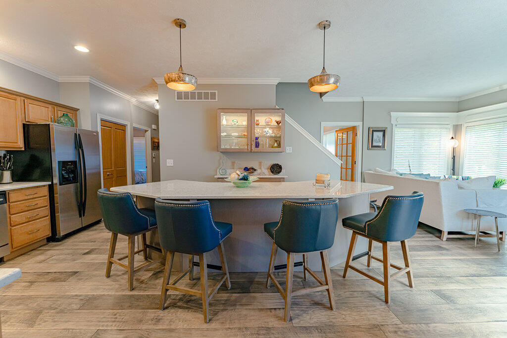 103 Lexington Point Drive