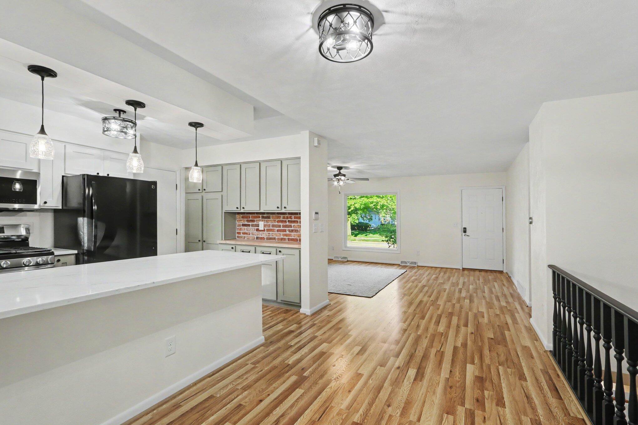 34 Thorncroft Avenue