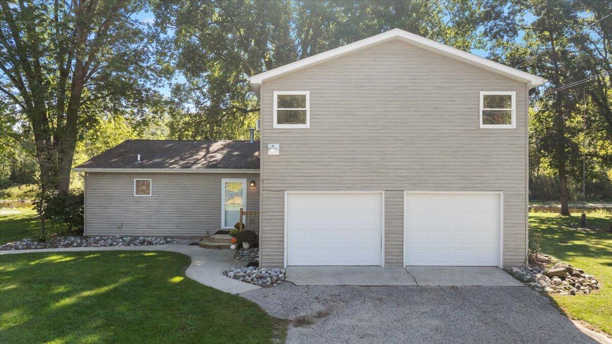 7842 Main Street