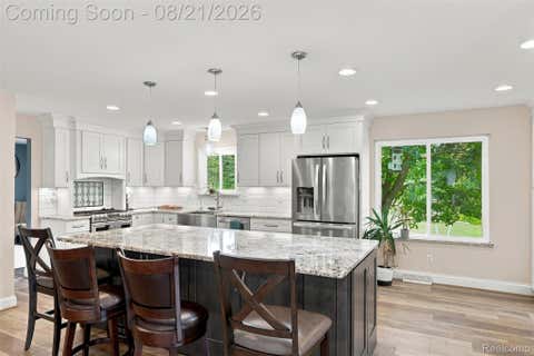 Tiny photo for 6060 Ford Road, Commerce Charter Township, MI 48382 (MLS # 20261066753)
