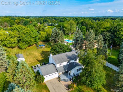 Tiny photo for 6060 Ford Road, Commerce Charter Township, MI 48382 (MLS # 20261066753)
