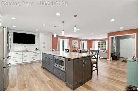Tiny photo for 6060 Ford Road, Commerce Charter Township, MI 48382 (MLS # 20261066753)
