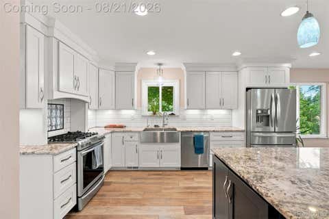 Tiny photo for 6060 Ford Road, Commerce Charter Township, MI 48382 (MLS # 20261066753)