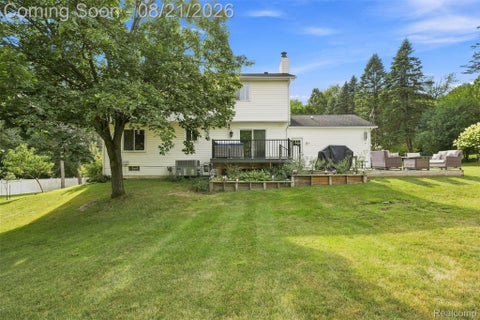 Tiny photo for 6060 Ford Road, Commerce Charter Township, MI 48382 (MLS # 20261066753)