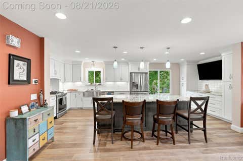 Tiny photo for 6060 Ford Road, Commerce Charter Township, MI 48382 (MLS # 20261066753)