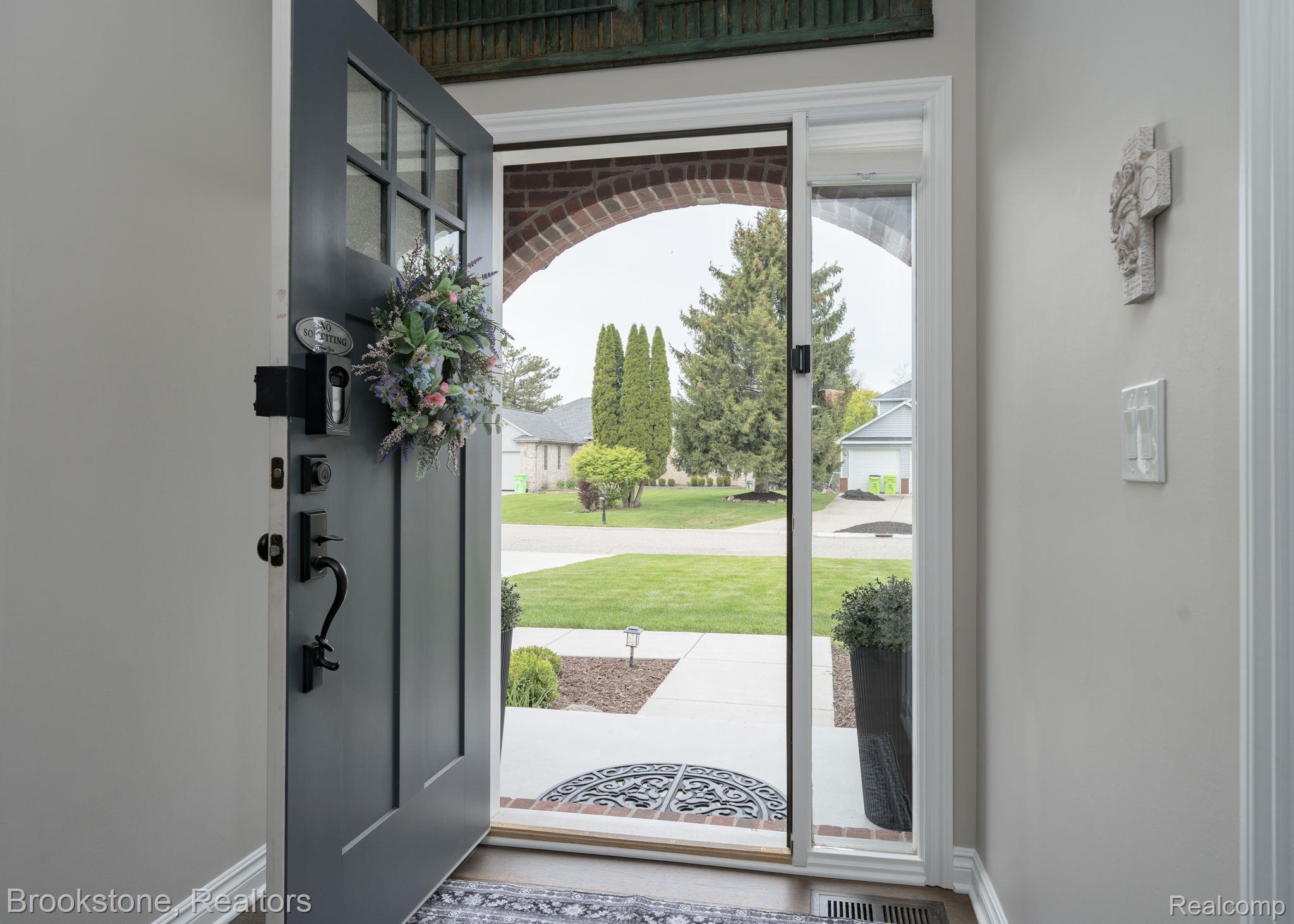 1728 John Paul Court