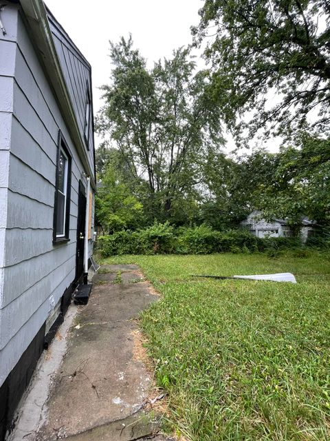 Tiny photo for 8294 Rosemont Avenue, Detroit City, MI 48228 (MLS # 81026025920)