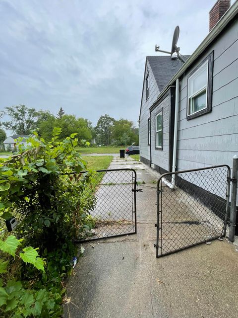 Tiny photo for 8294 Rosemont Avenue, Detroit City, MI 48228 (MLS # 81026025920)