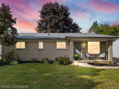 14289 Hope Drive Sterling Heights City MI 48313