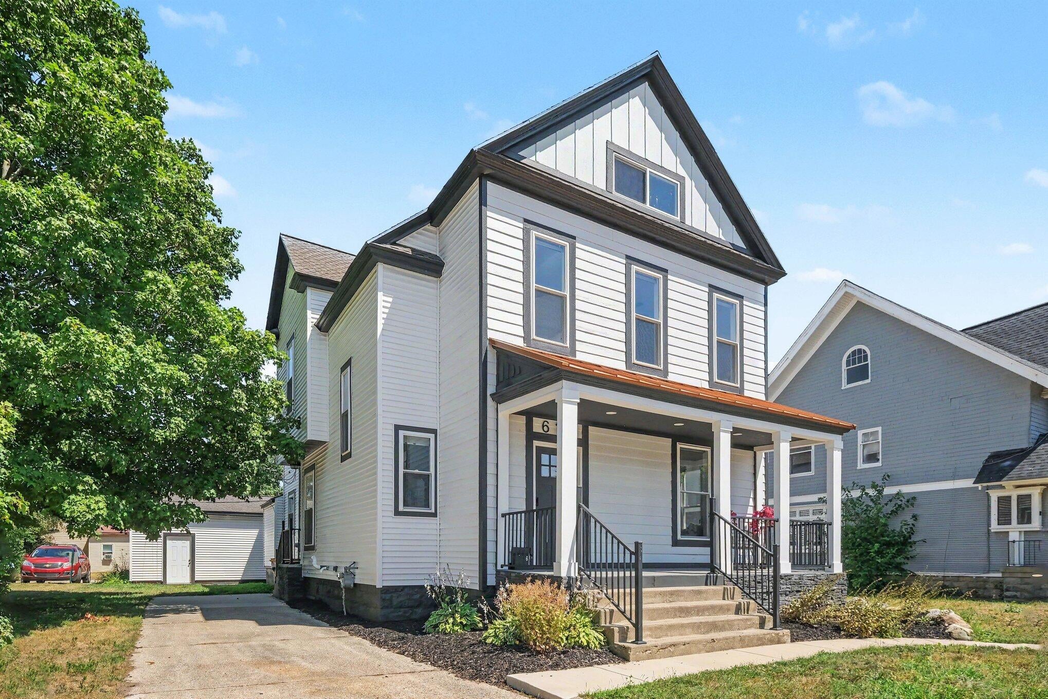 614 Fairview Avenue NE
