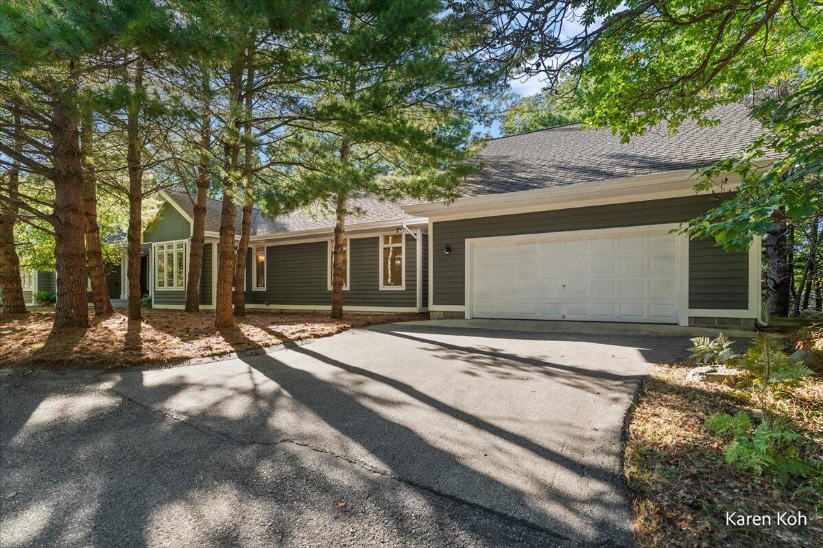 4779 N Lakeshore Road