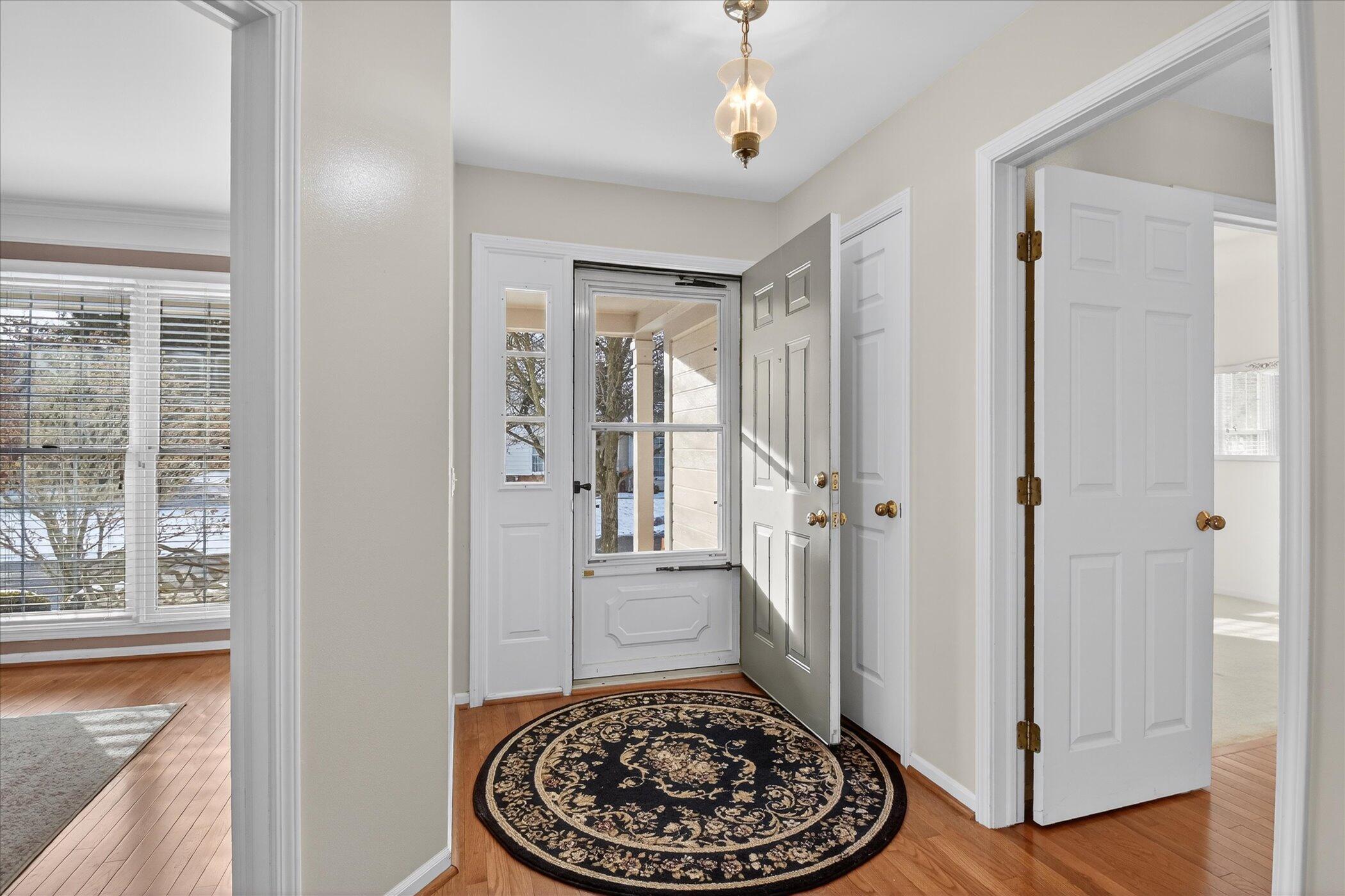 39828 Village Run Drive