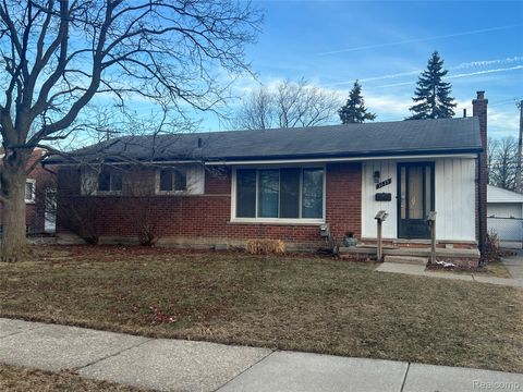 3039 Pearl Avenue Warren City MI 48091