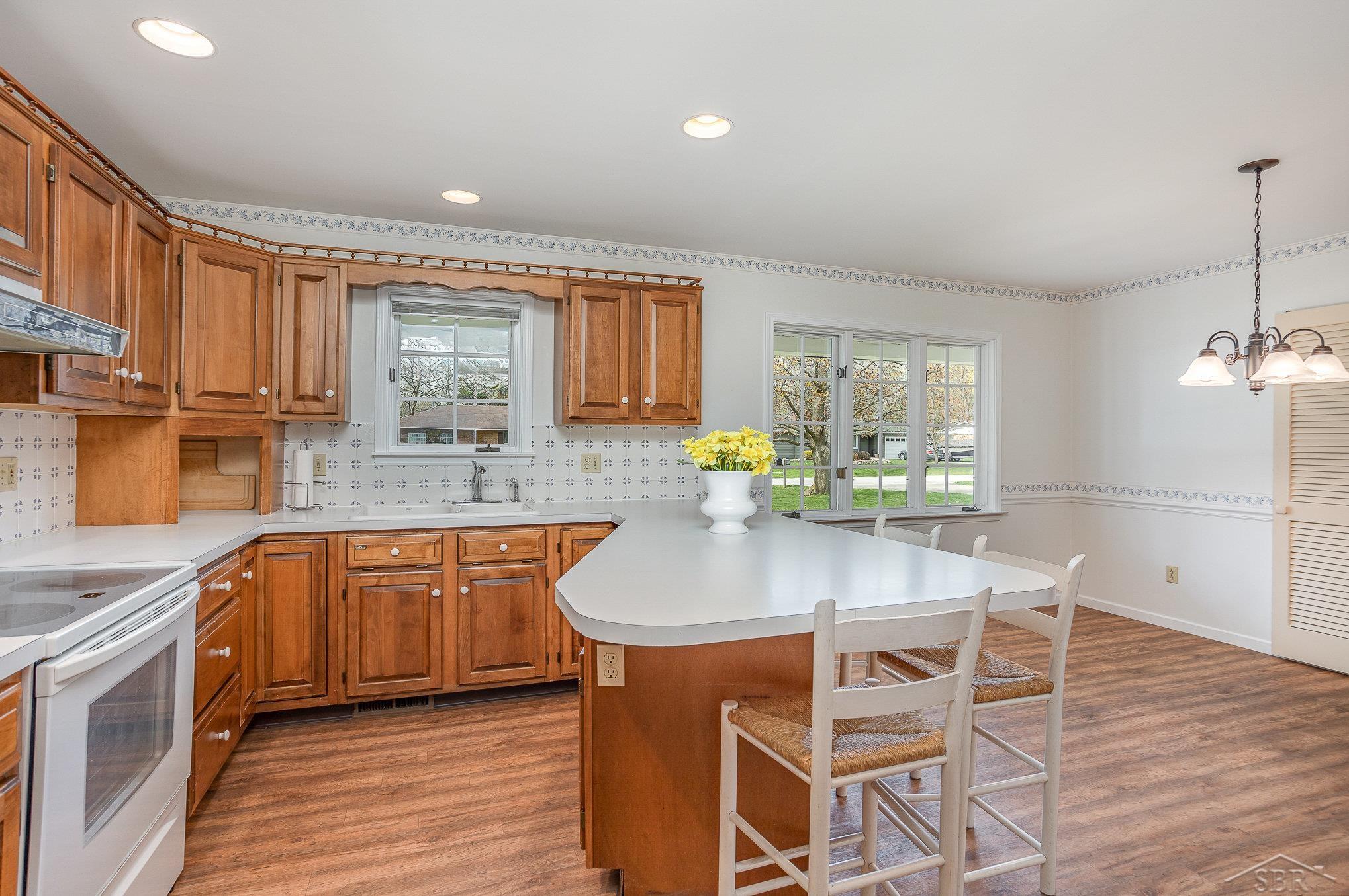 Saginaw Charter Township Saginaw, Michigan 48638, United States, 3 Bedrooms Bedrooms, ,2 BathroomsBathrooms,Residential,Pending,128365