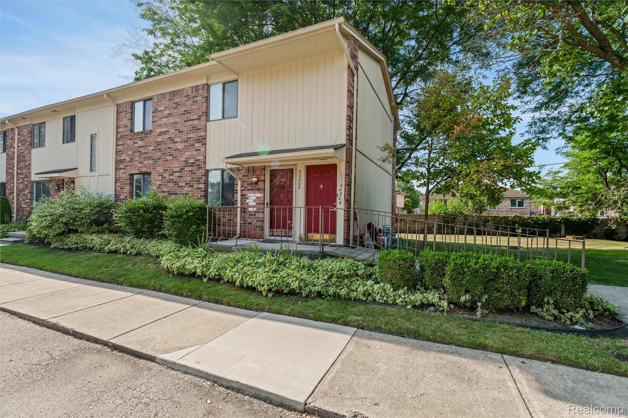 40808 Highpointe Drive