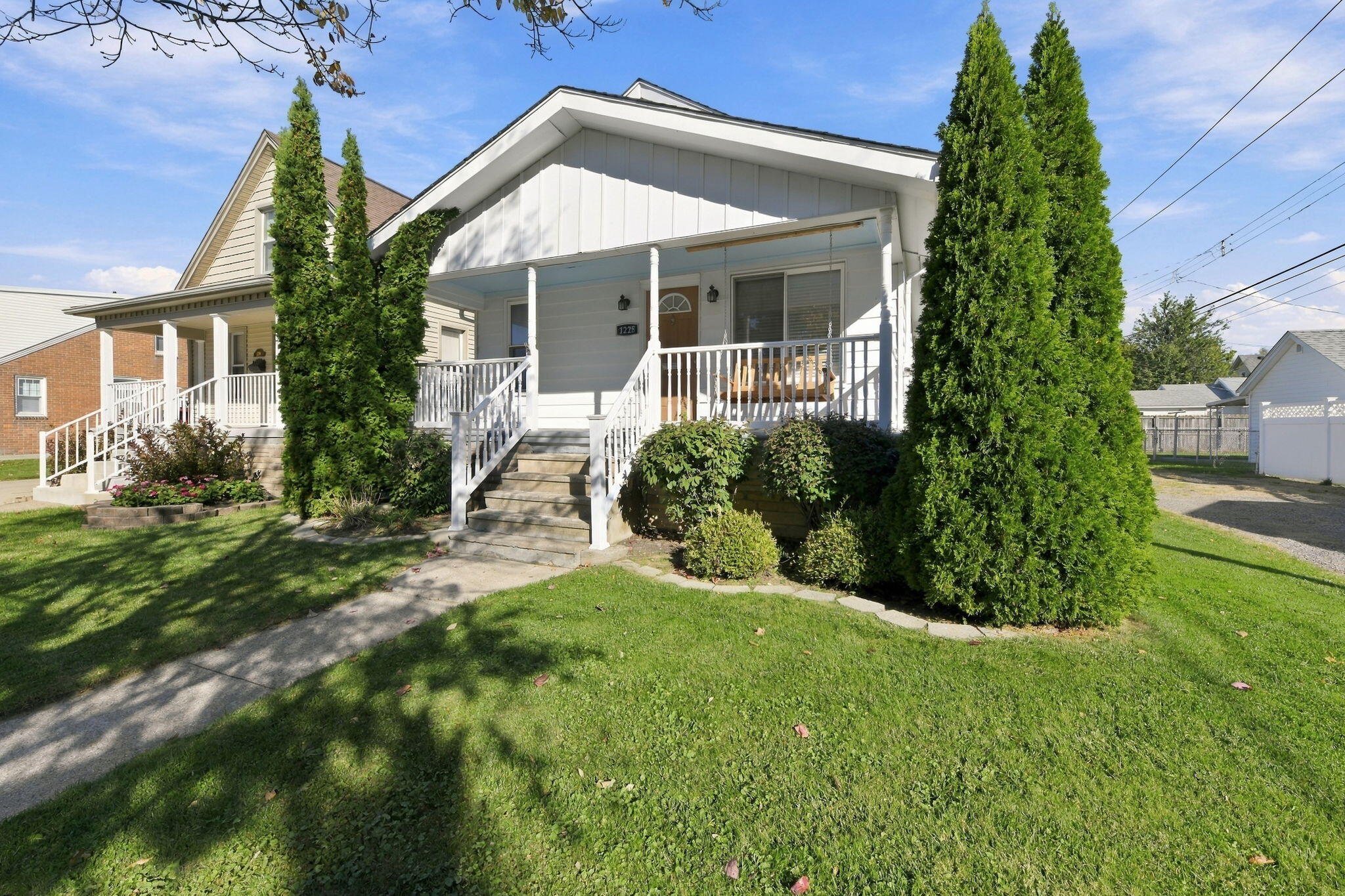 1228 Poplar Street