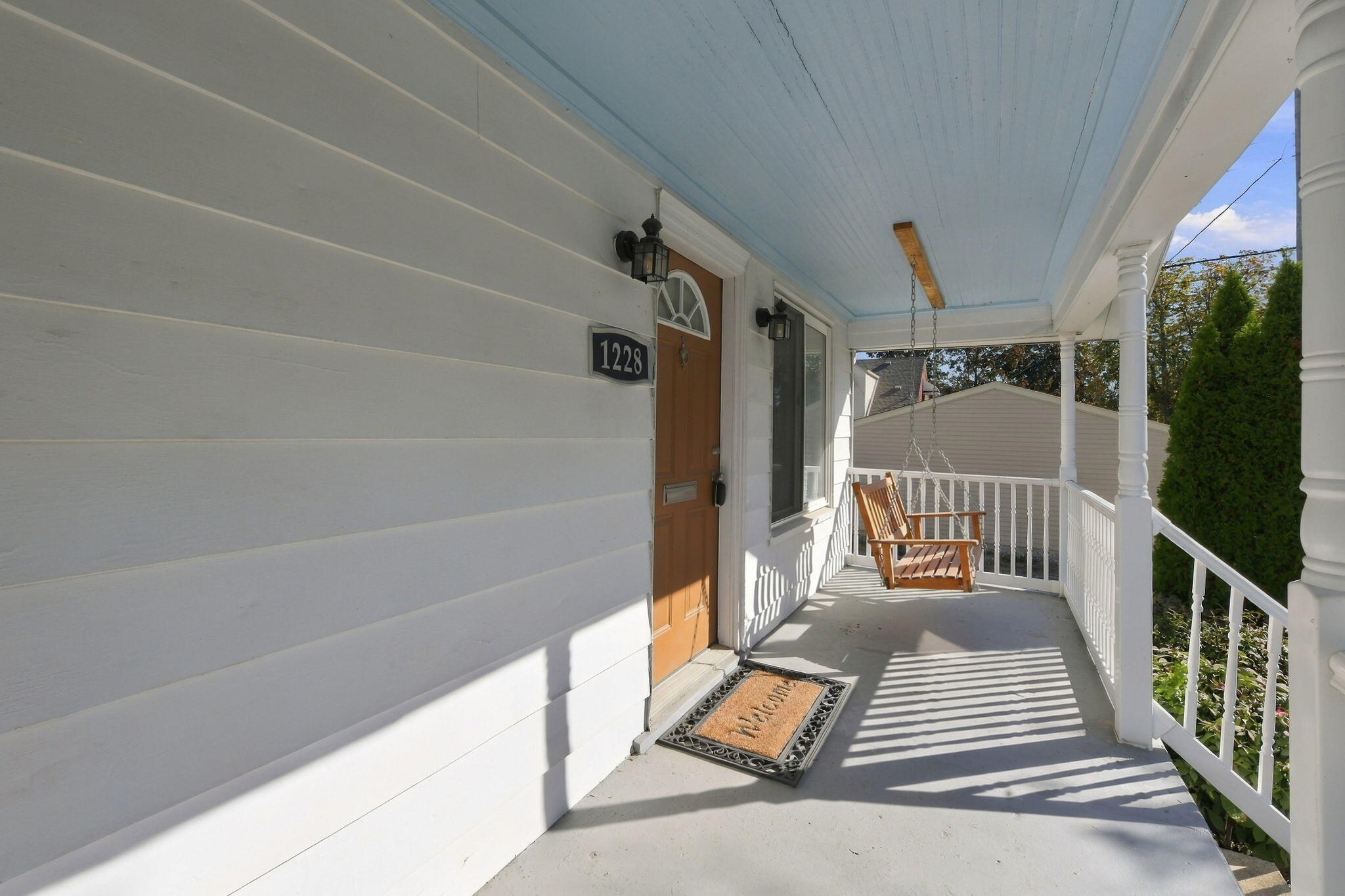 1228 Poplar Street
