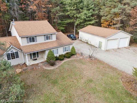 1045 Tall Pines Trail Highland Charter Township MI 48356