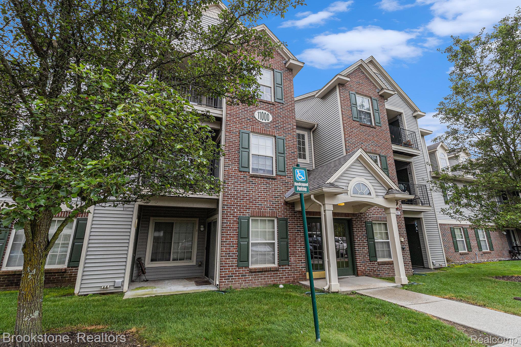 11204 Pinehurst Lane