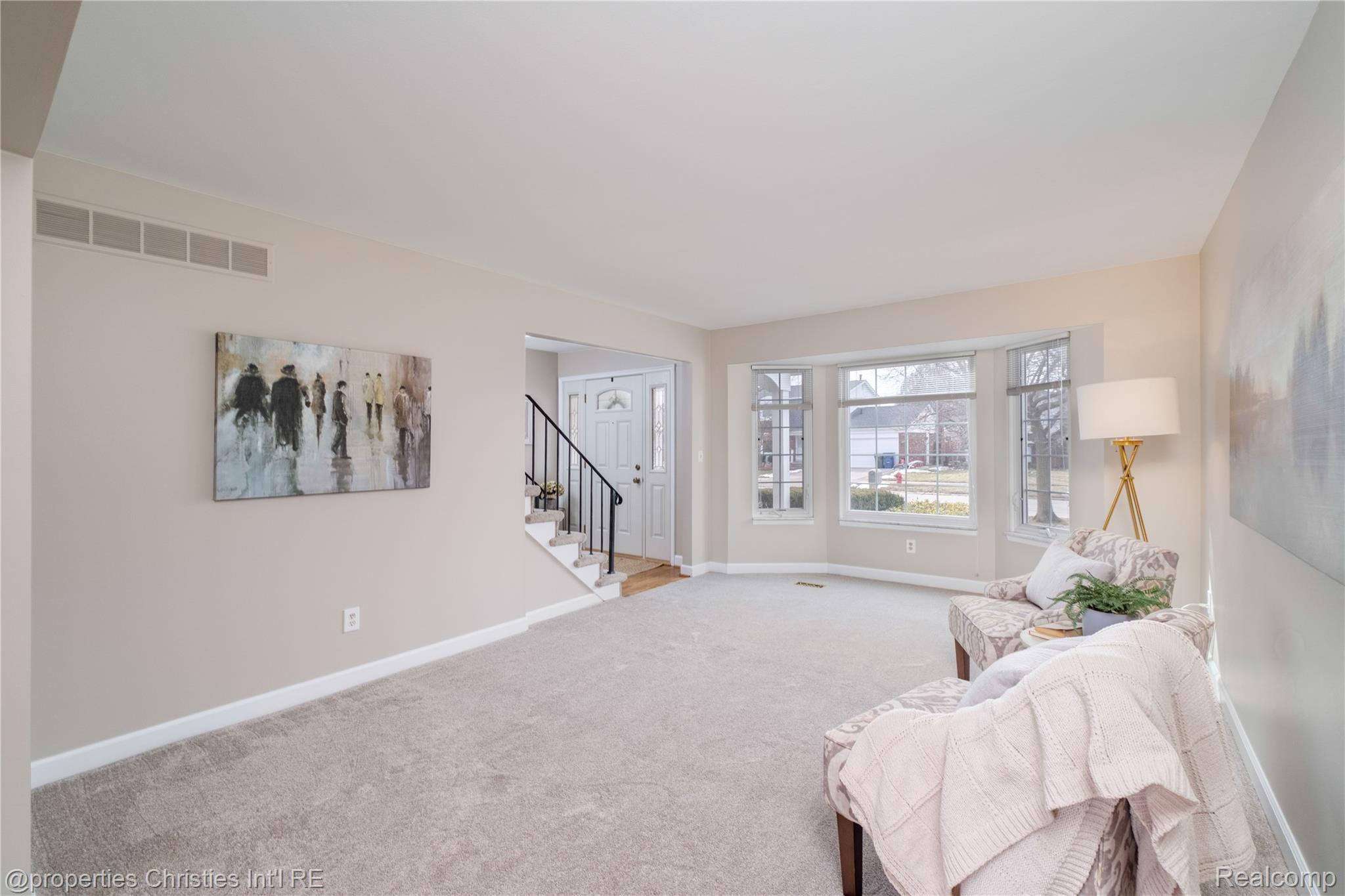 6158 Courtland Drive