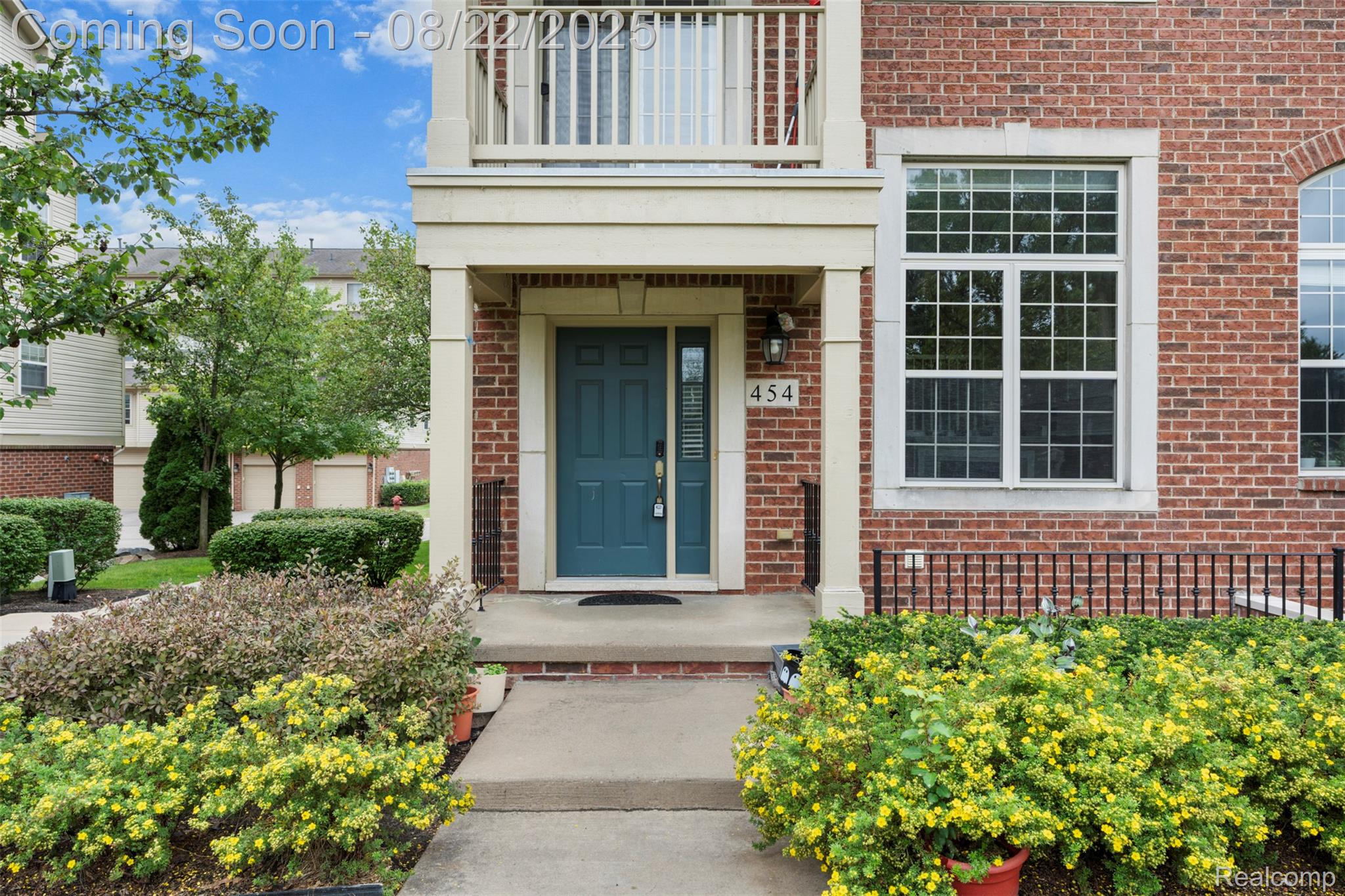 454 Old Pine Way