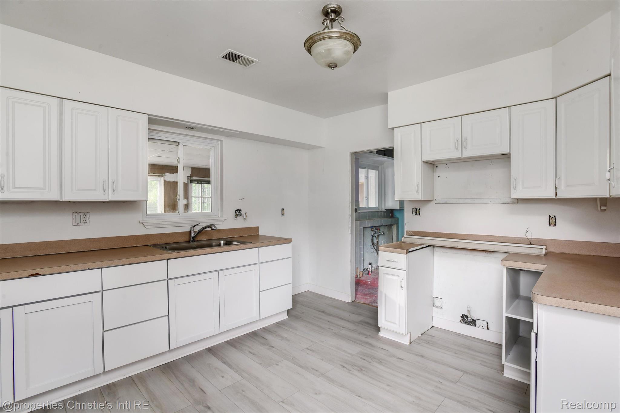 19156 OLD HOMESTEAD Drive