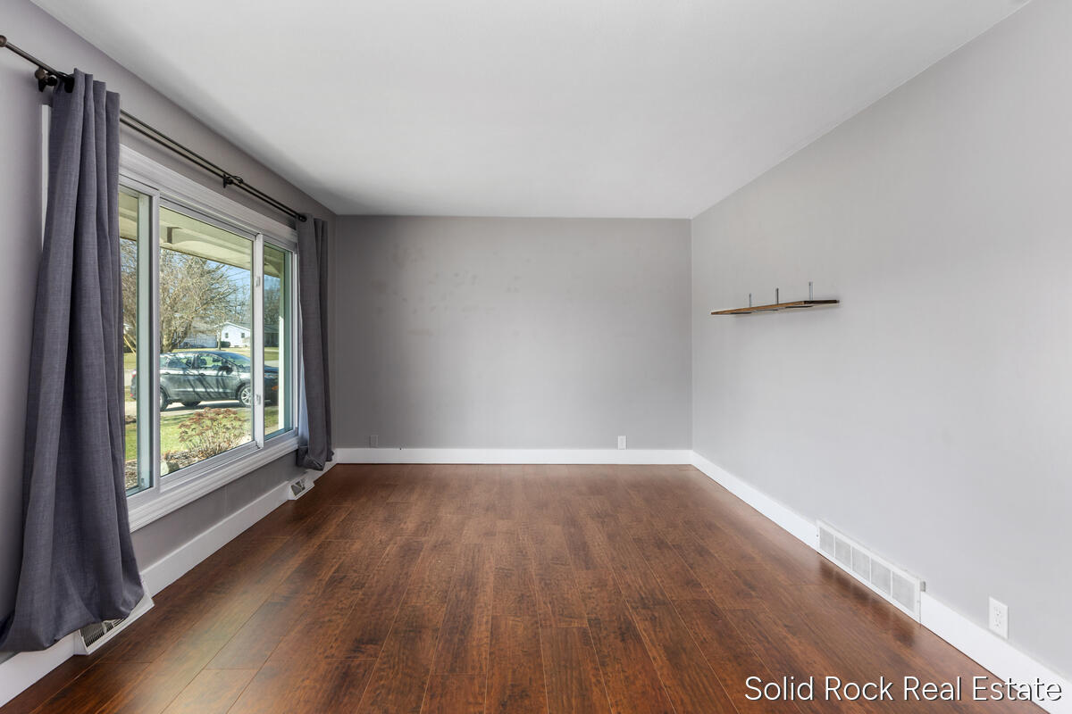 5817 Country View Drive 5815