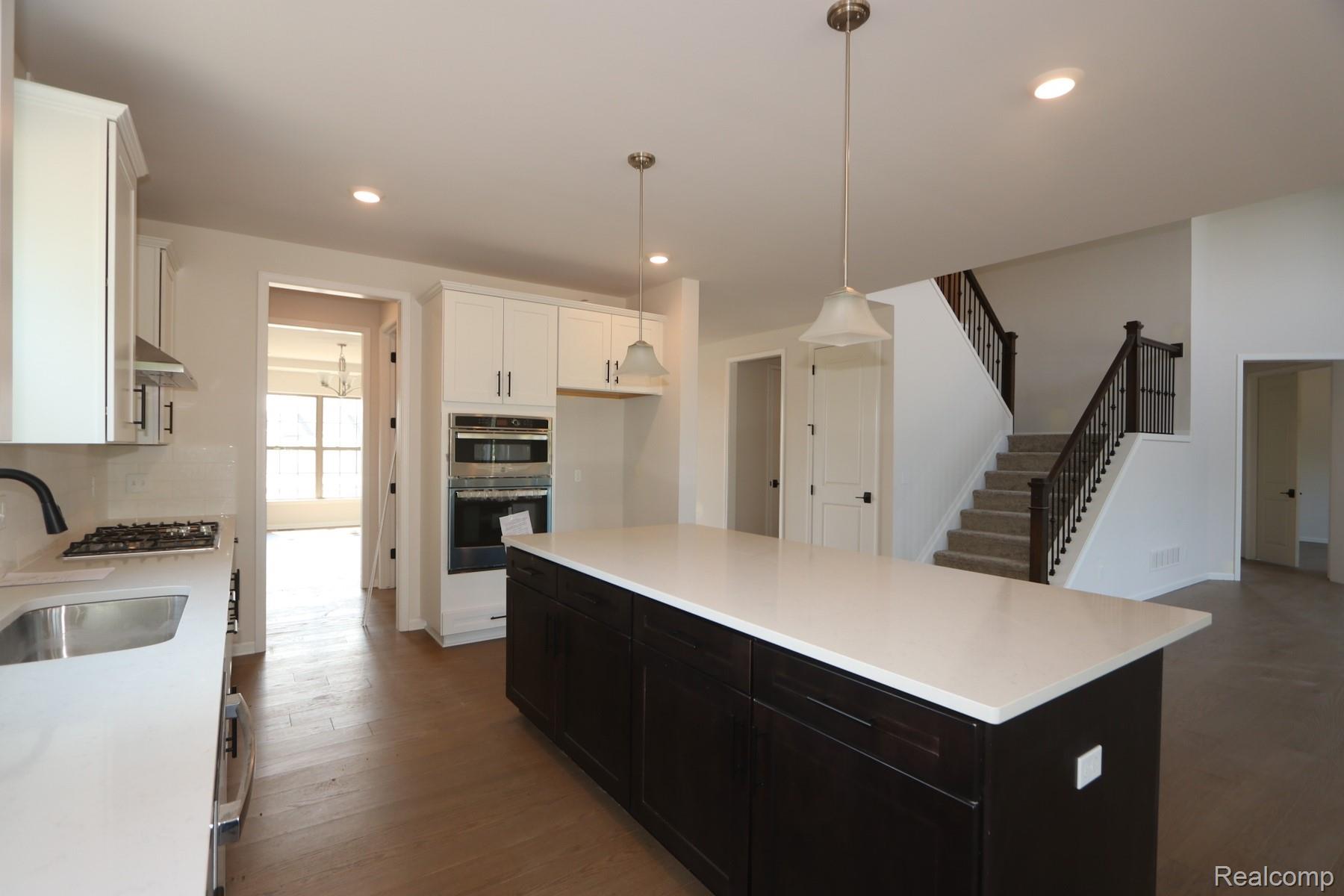 61563 Marino Lane