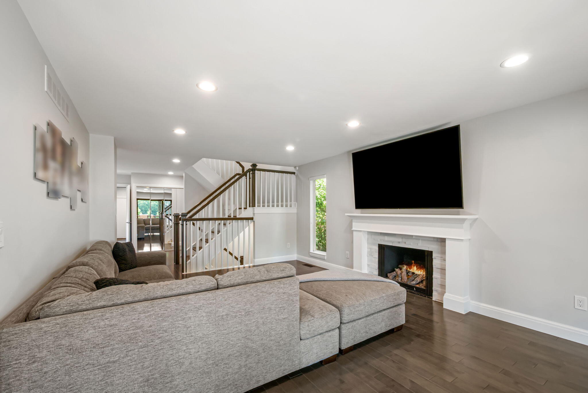 2217 Rhine Road