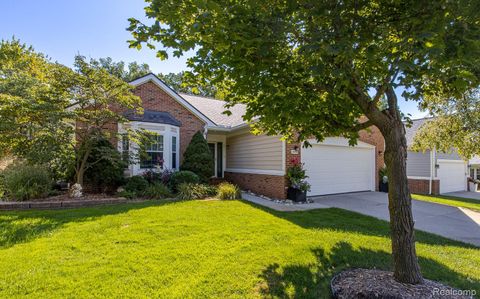 30796 Golden Ridge Novi City MI 48377