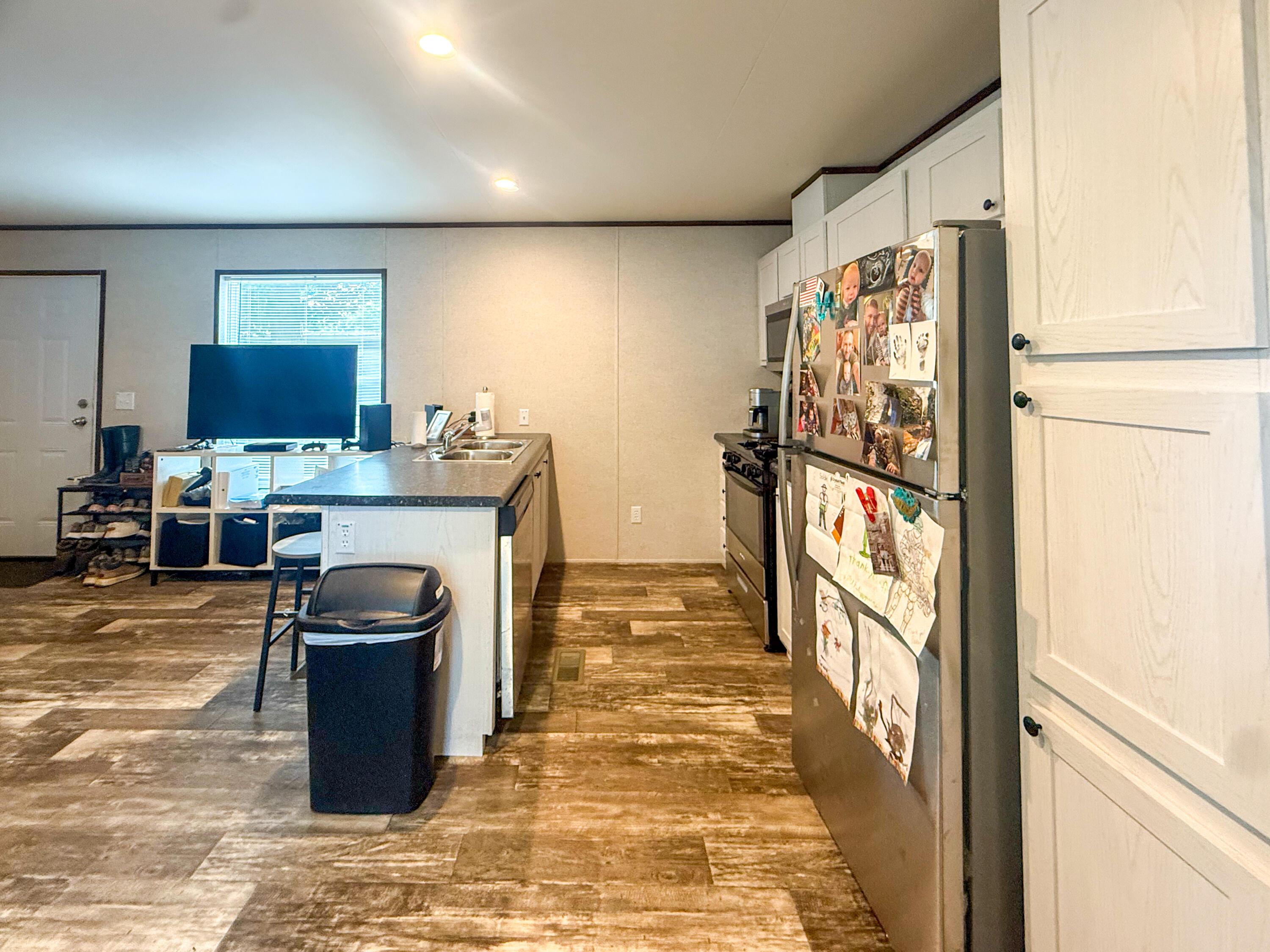 14787 Apple Drive 403