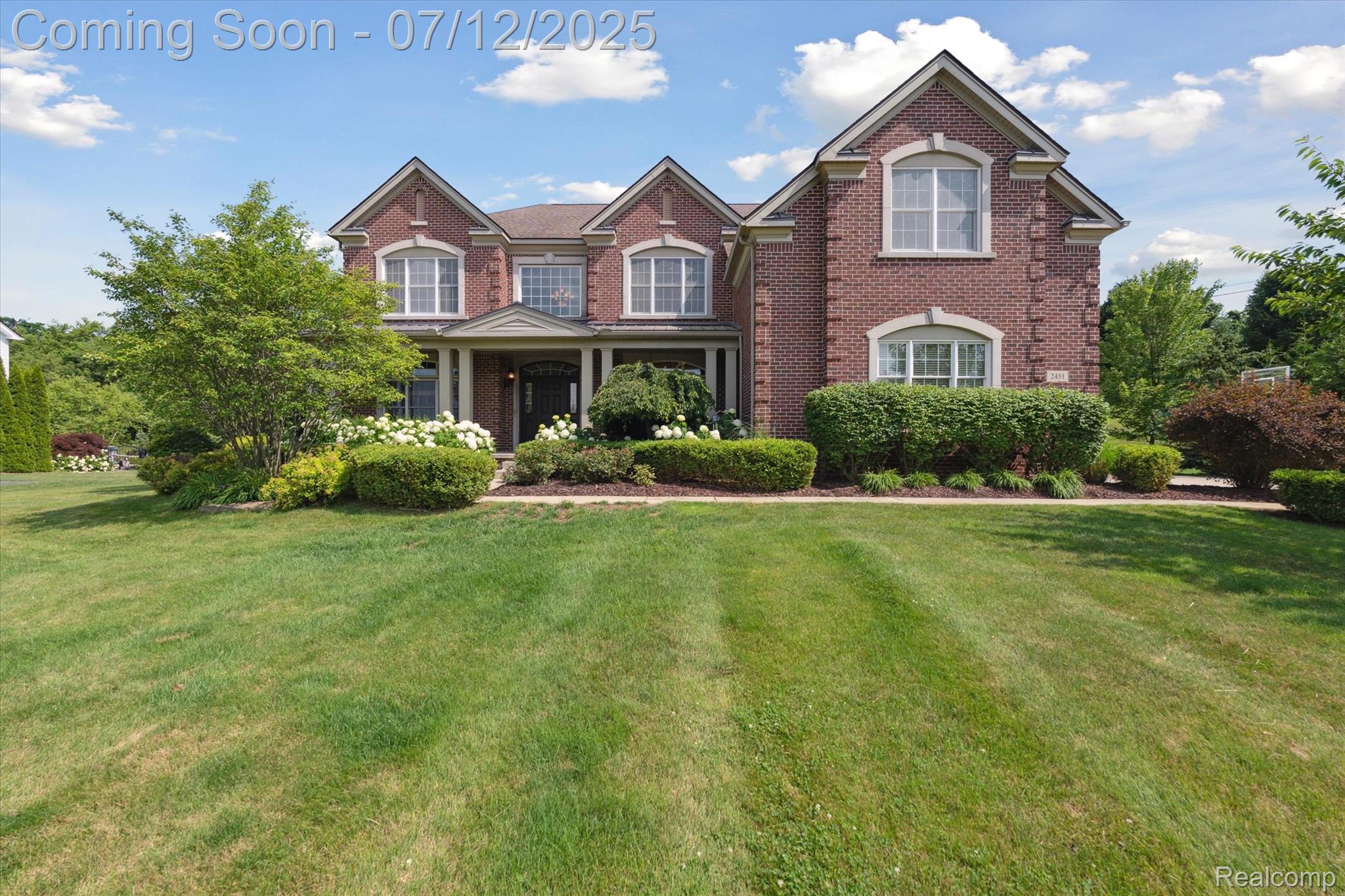 2451 Woodridge Court