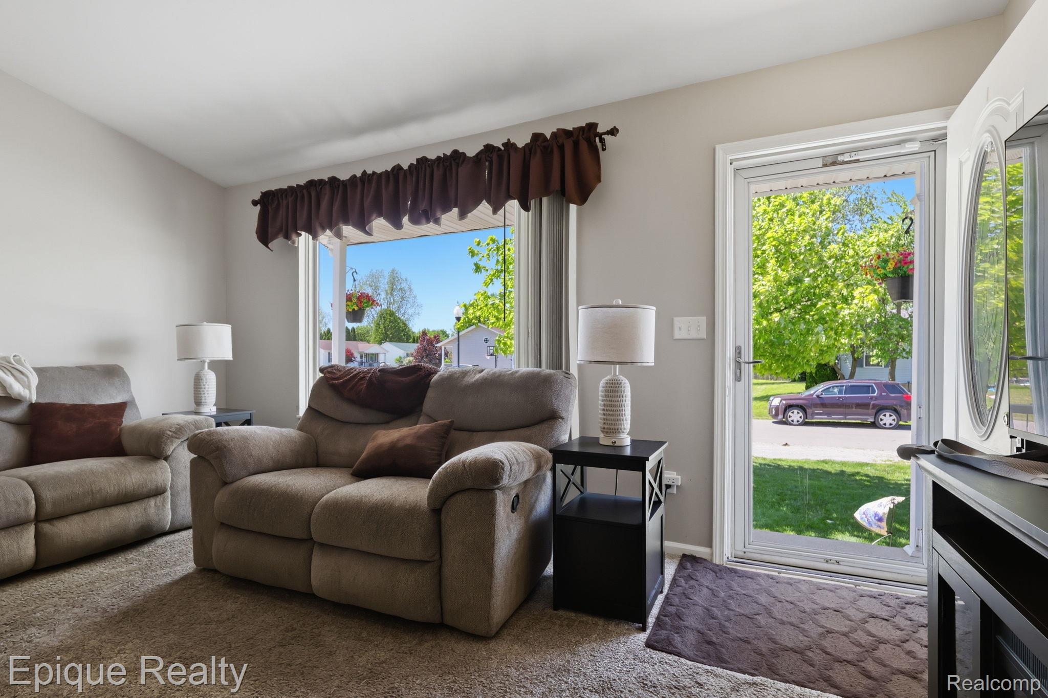 753 Applegate Drive