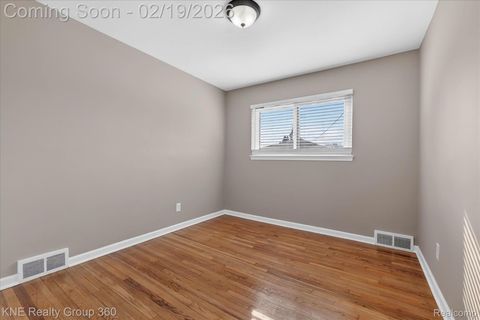 Tiny photo for 11214 Mae Avenue, Warren City, MI 48089 (MLS # 20261010241)