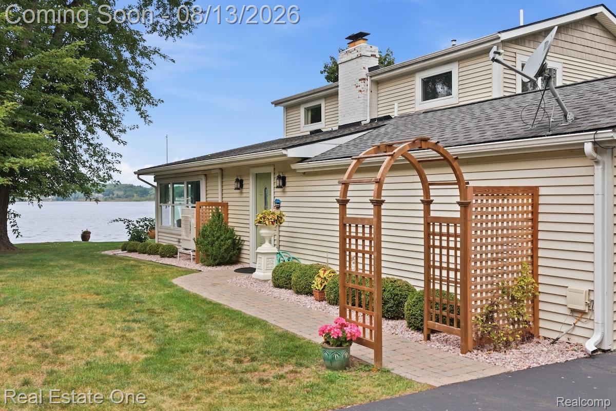 8714 Rushside Drive