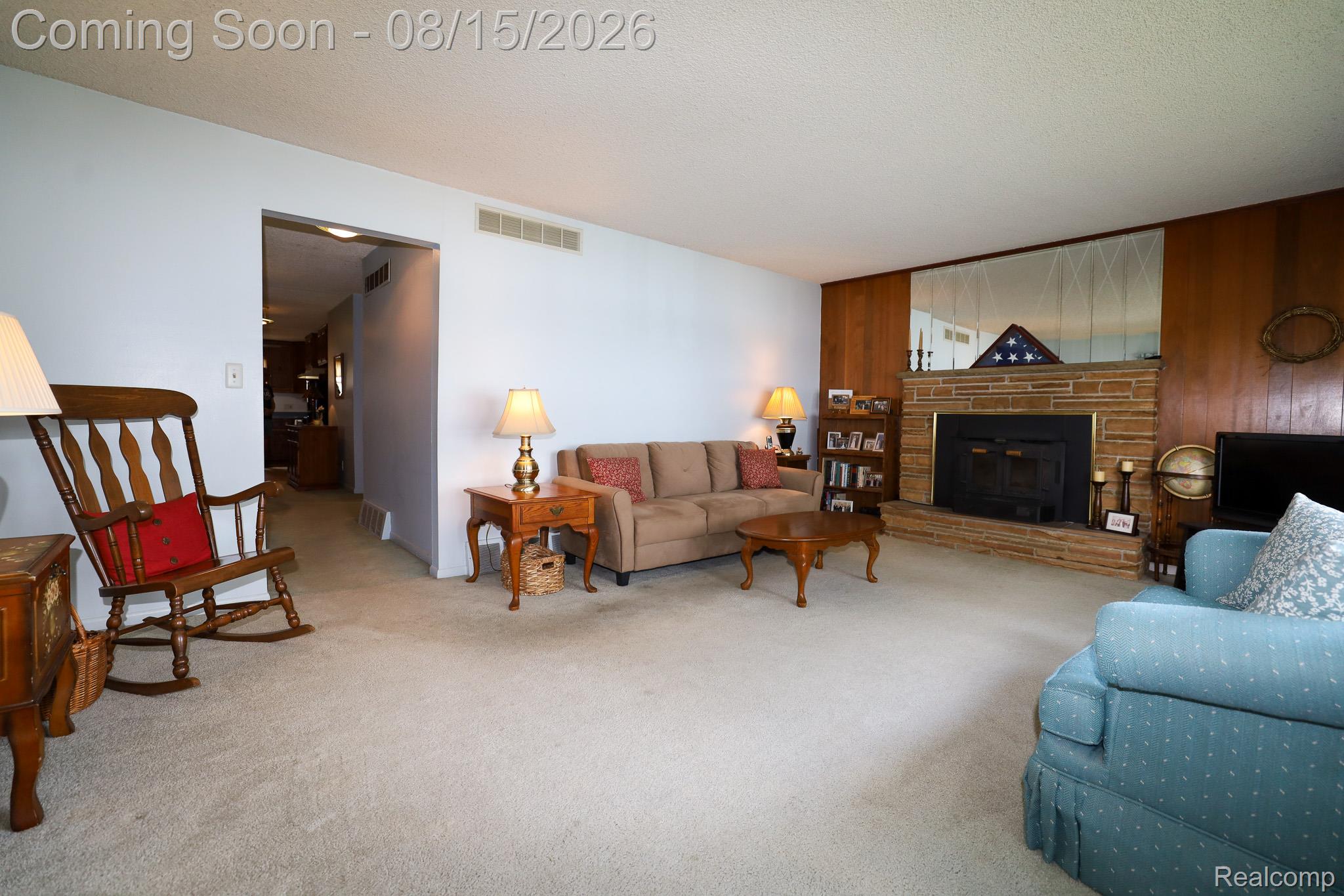 9556 Round Lake Boulevard