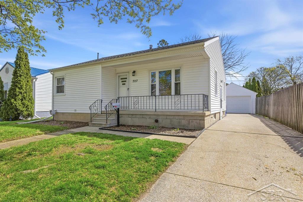 707 Raymond Street