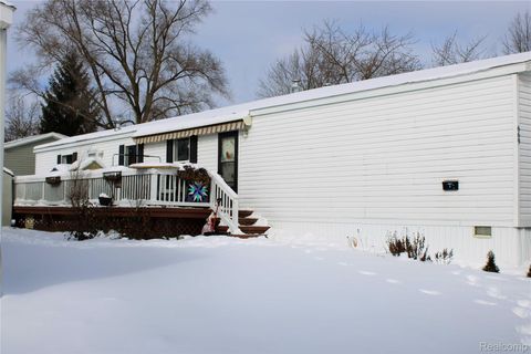 669 Lafferty Drive Rochester Hills City MI 48307