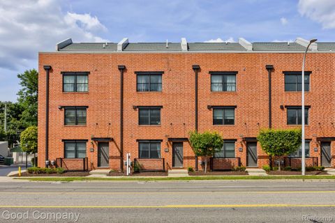 640 W 11 Mile Road Royal Oak City MI 48067