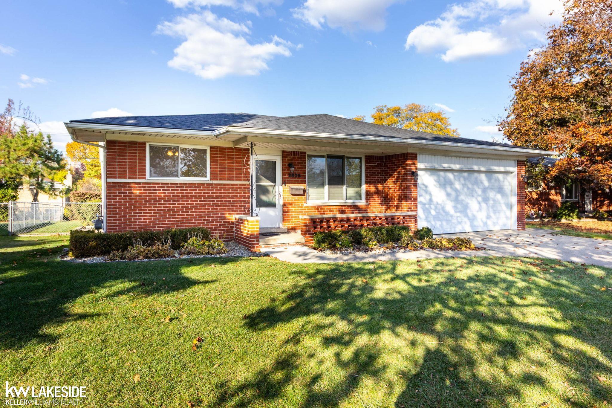 2825 Sherbourne Drive