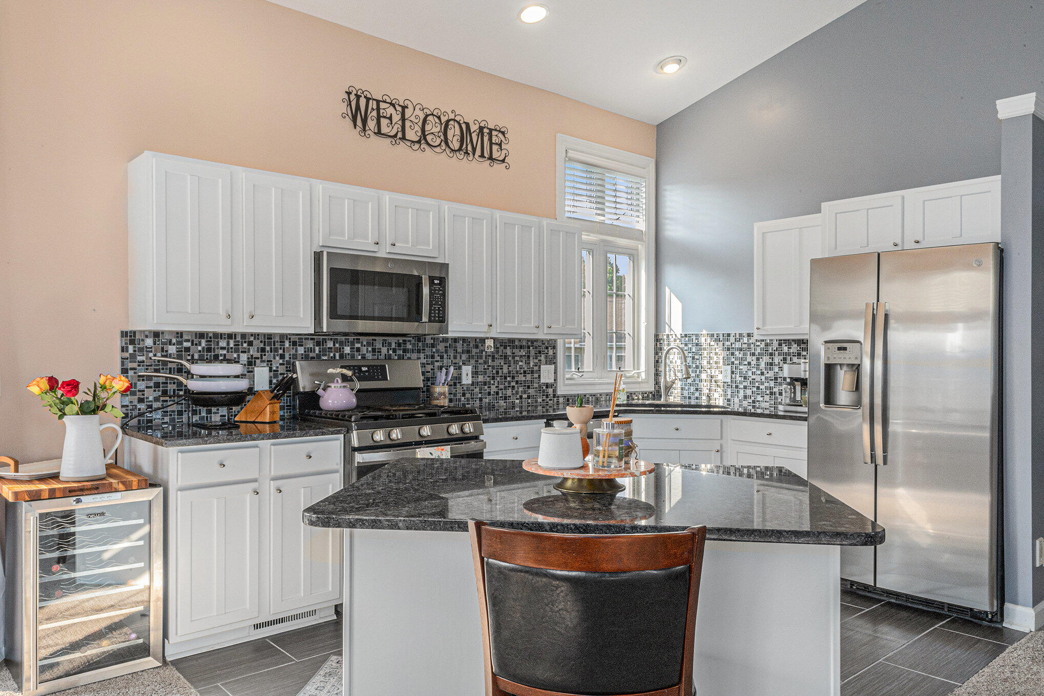 7091 Pine Oak Lane