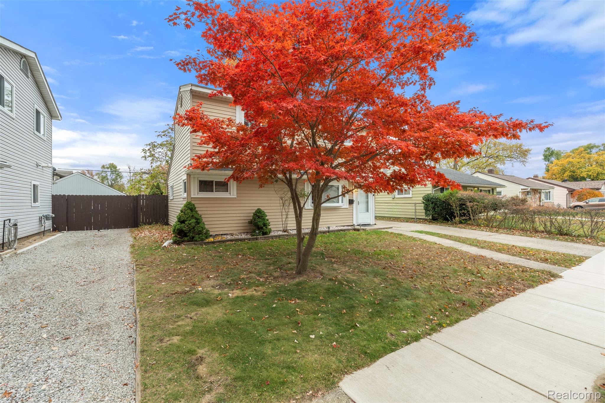 34441 Phyllis Street