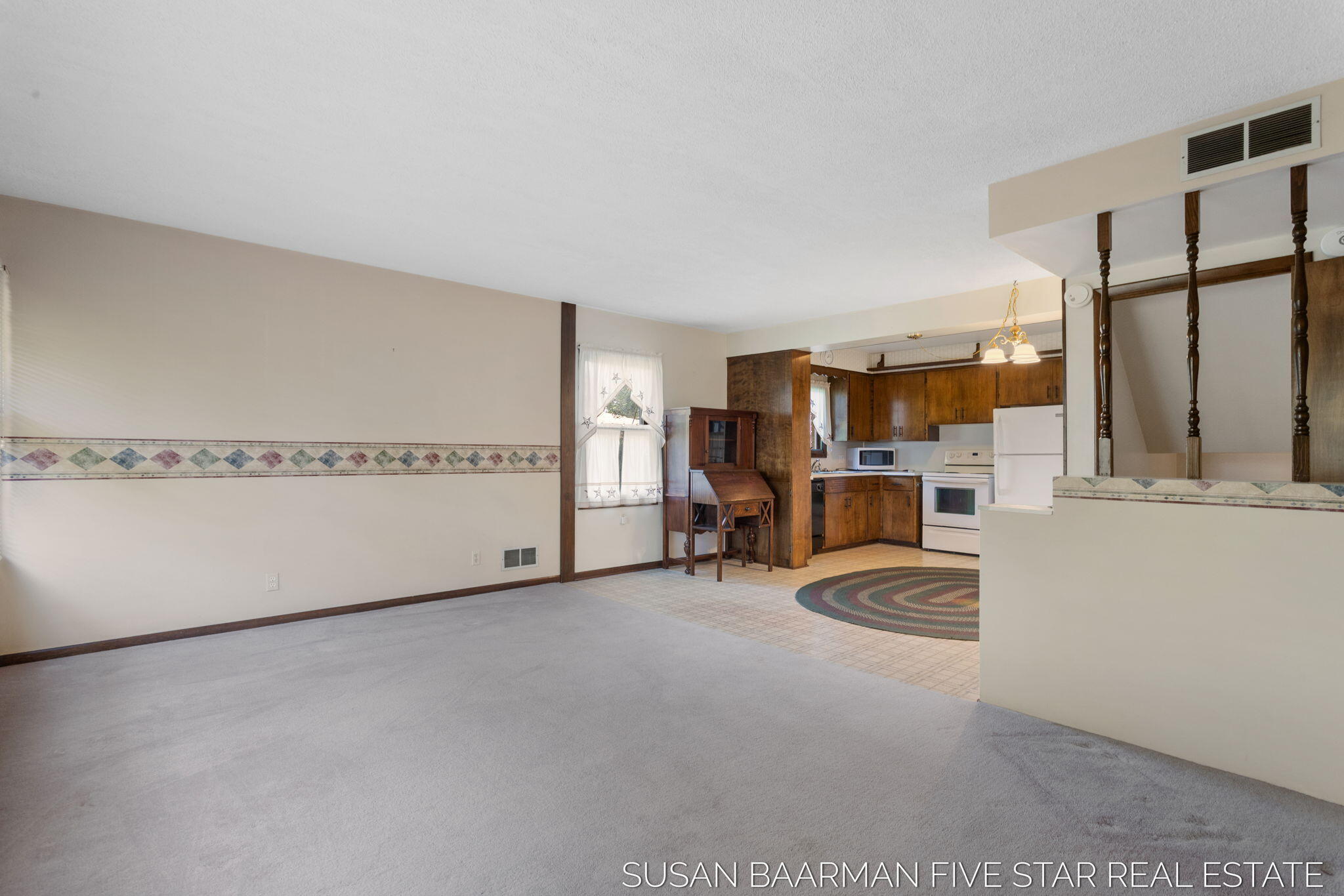 300 W 27th Street
