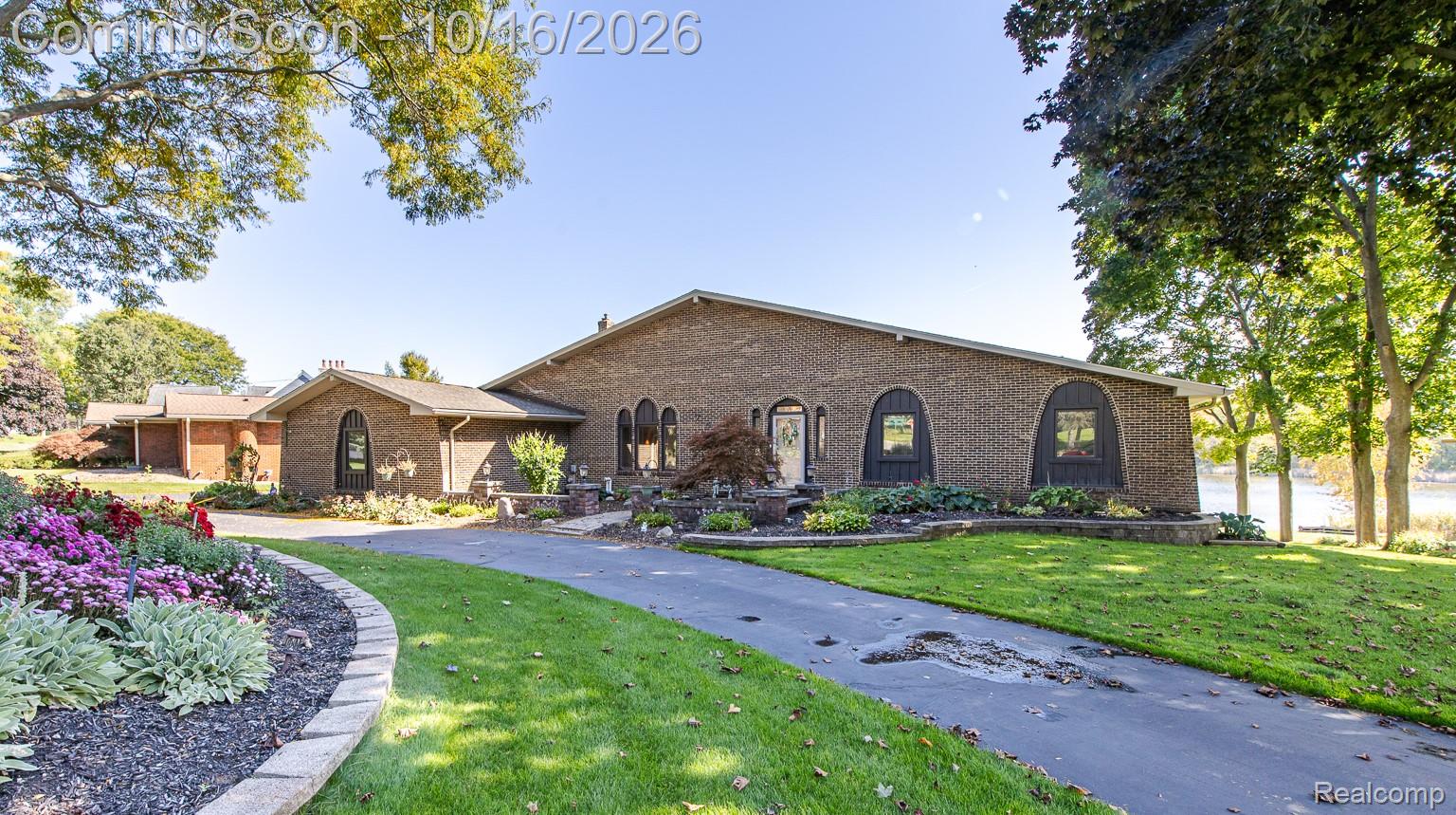 7555 Little Walters Court