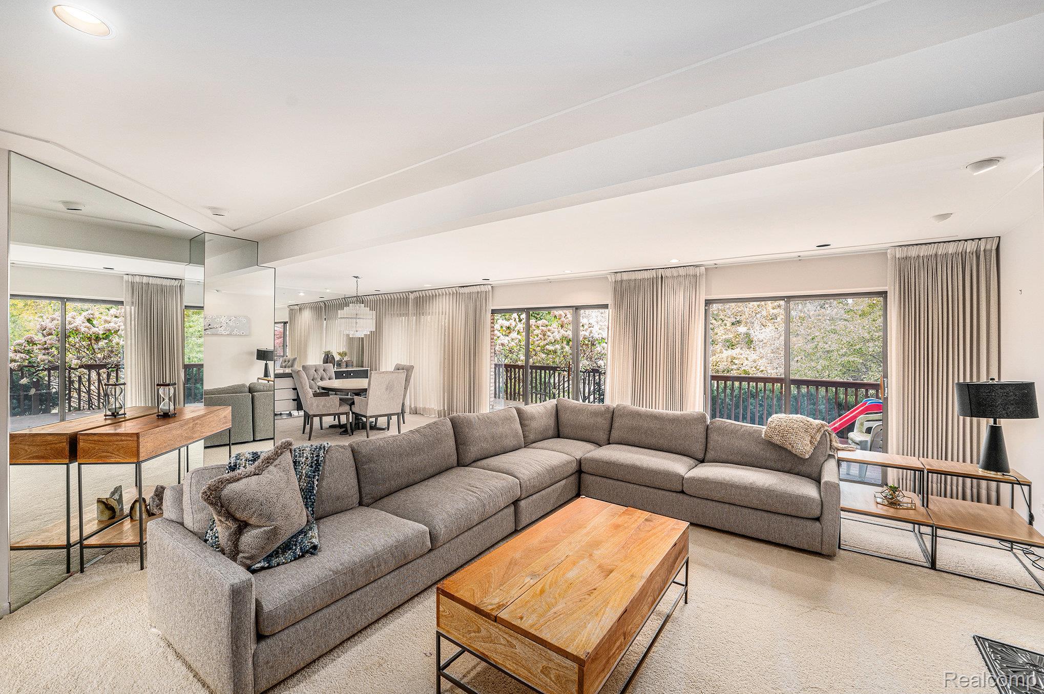 2189 Colony Club Court