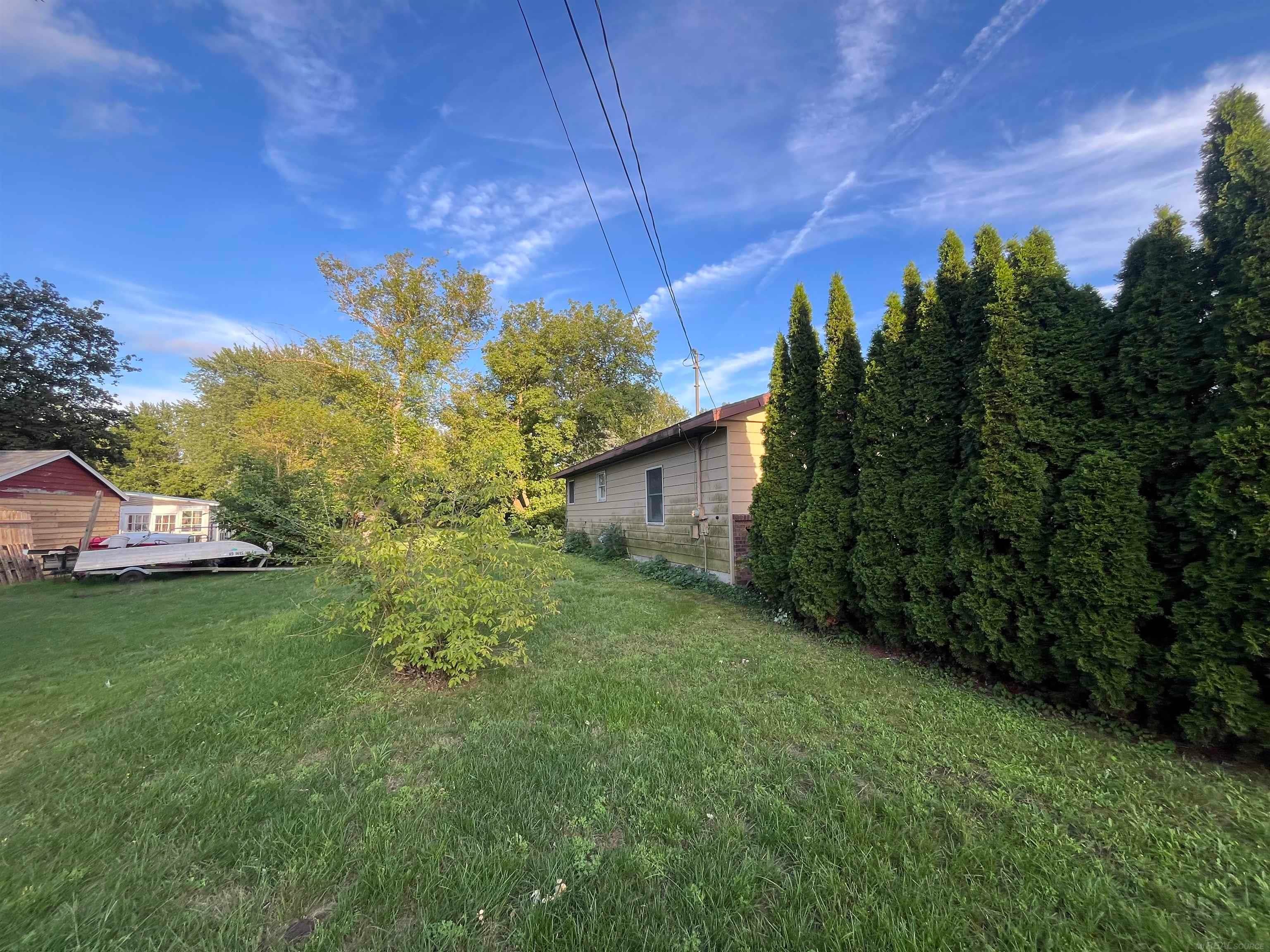 390 6th Street