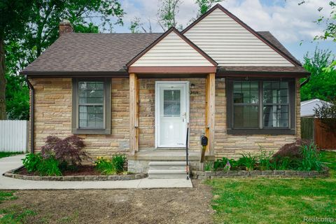 3911 Thomas Avenue Berkley City MI 48072