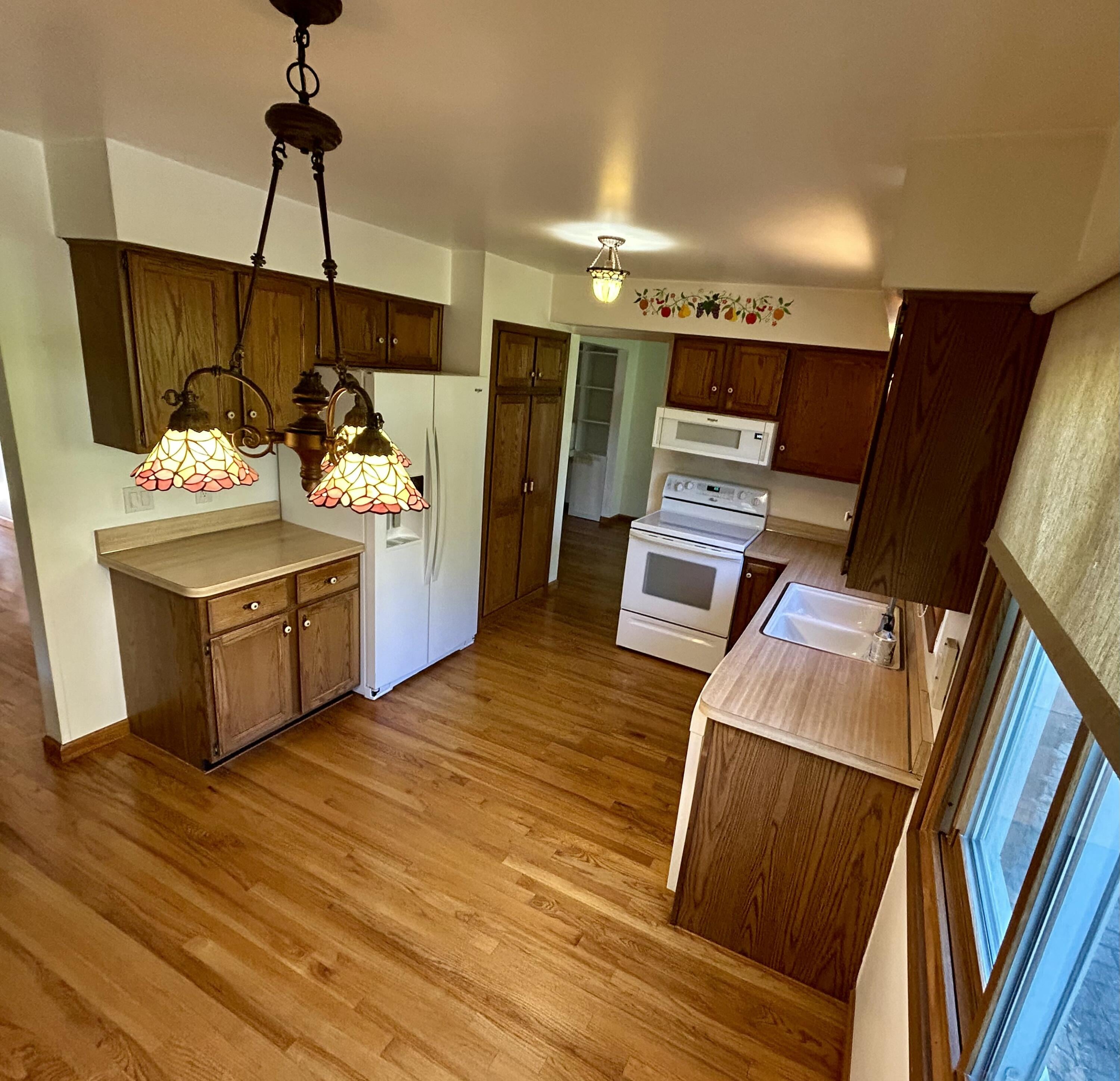 37482 Bristol Court