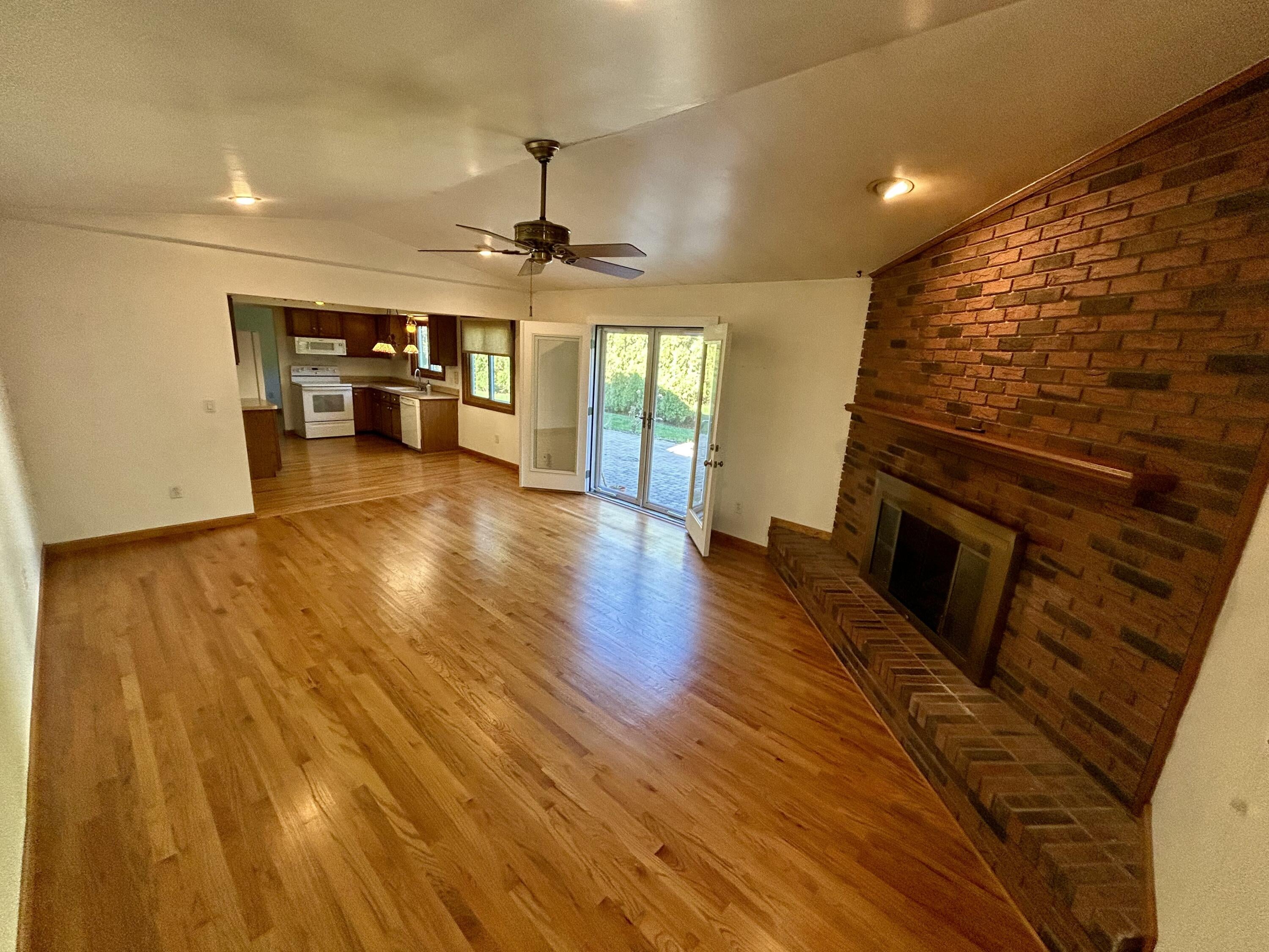 37482 Bristol Court
